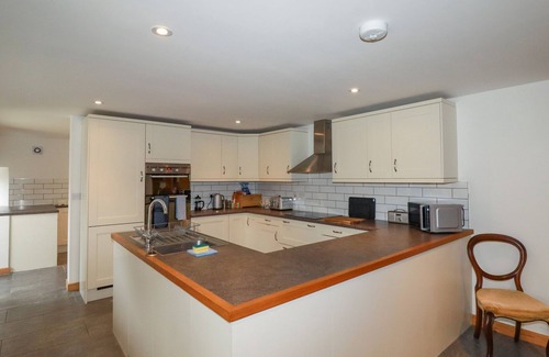 Mount Cottage | THE ORCHARD, pet friendly, character holiday cottage in Cardinham
