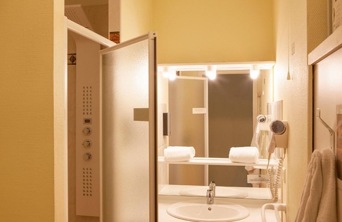 Le Chemin-Nantais Hotel | The Originals City, Hôtel La Closerie