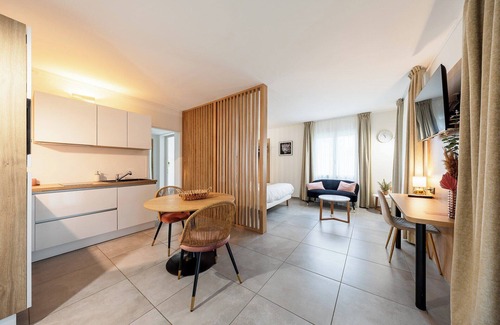 Fos-sur-Mer Hotel | The Originals City, Hotel Azur, Fos sur Mer