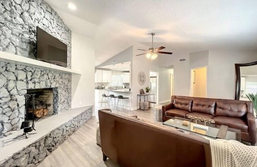 Azalea Park House | The Orlando Retreat.nn