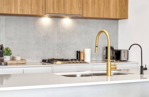 Parkside Apartment | The Outlook Light filled Nordic Contemporary