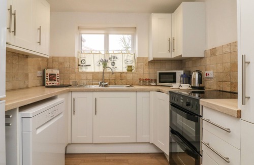 Fiddington Cottage | THE OUTLOOK, pet friendly, with hot tub in Crowcombe