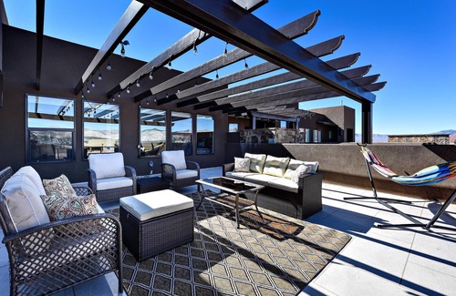 St. George Villa | The Painted Horse