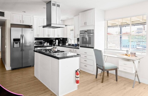 Papago Parkway House | The Palms Cabana | Pool, Hot Tub, Bocce & PuttPutt