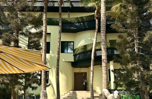 Les Almadies Bed & Breakfast | THE PALMS Luxury Boutique Hotel