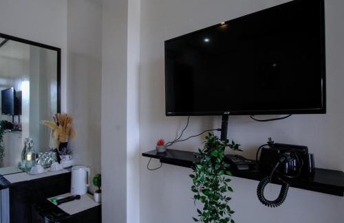 San Narciso Bed & Breakfast | The Palms Resort & Bar