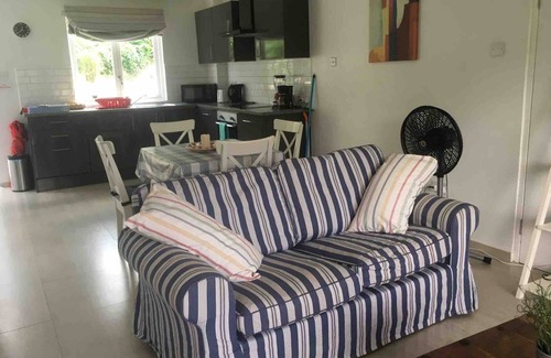 Marigot Bay Apartment | The Papaya suite is a relaxing retreat with fabulous views of Marigot Bay.