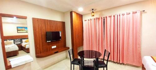 Vadapalani Hotel | The Parion Business Class Hotel