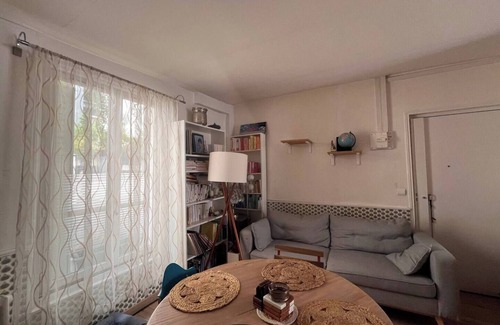 Asiatique Apartment | The Paris Impasse Hideaway: Duplex in quiet 13th district. Up to 5 Guests.