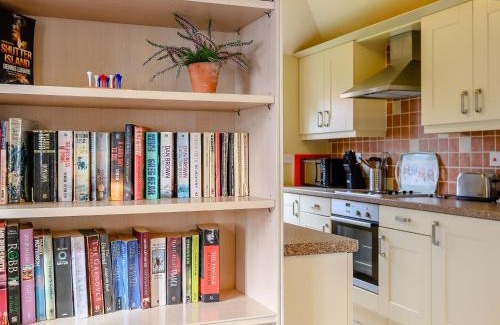 Woodhall Spa House | The Parlour - Uk36122