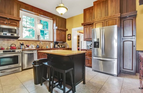 Annville House | The Patriot House Near Hersheypark, LVC, Mt. Gretna, Renaissance Faire!
