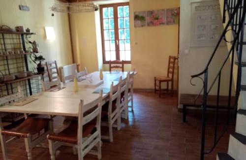 Maze-Milon House | The peaceful countryside corner