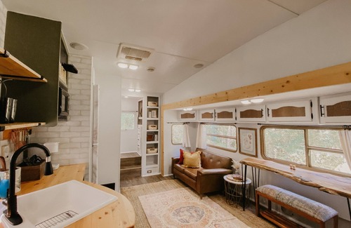 Pendleton House | The Pendle-Tin