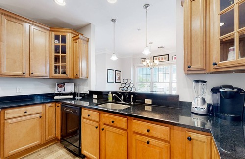Long Neck Condo | The Peninsula condo with indoor/outdoor pools, on-site golf & tennis/pickleball