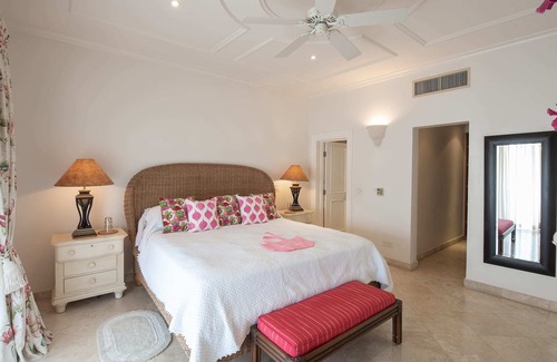 Schooner Bay Apartment | The Penthouse 306, Schooner Bay by Personal Villas - Overlooks the Communal Pool