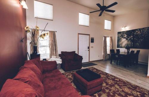 Crestone Apartment | The Penthouse
