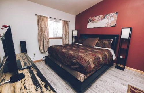 Crestone Apartment | The Penthouse