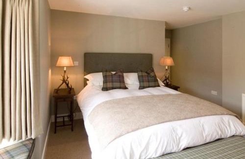 Chilworth Hotel | The Percy Arms