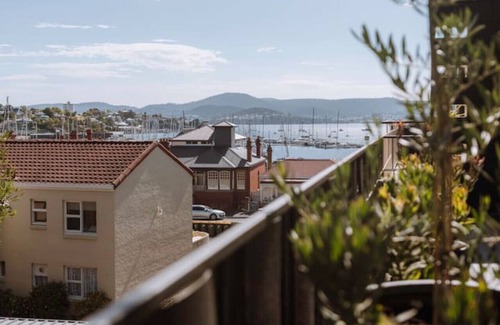 Sandy Bay Apartment | The Perfect Apartment