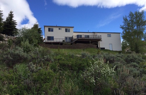 Heeney House | The Perfect Single or Multi-Family Getaway for Fun or Relaxation!