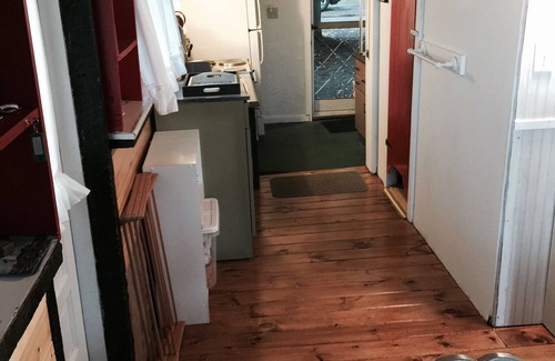 Town of Jerusalem Cottage | The Pickerel Inn at 450 Crescent Beach Branchport, NY