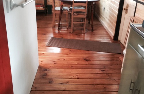 Town of Jerusalem Cottage | The Pickerel Inn at 450 Crescent Beach Branchport, NY