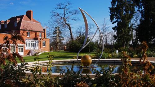 George Green Hotel | The Pinewood Hotel