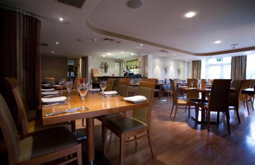 George Green Hotel | The Pinewood Hotel