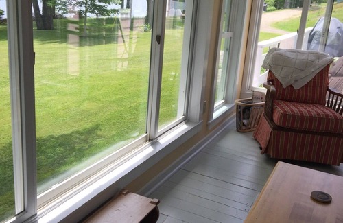 Newcastle Cottage | The Pink Cottage on beautiful Damariscotta Lake.