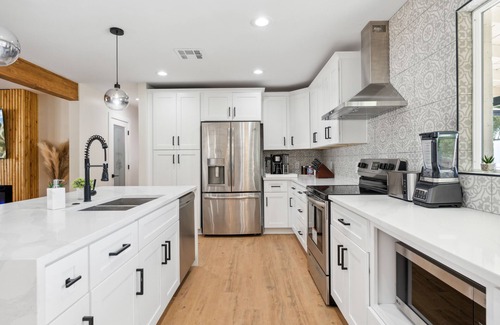 Papago Parkway House | The Pink Palm 7 min to Old Town
