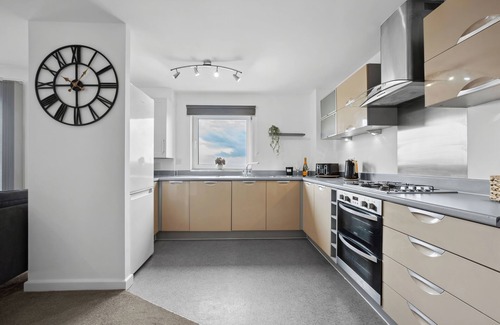 Northampton Apartment | The Pinnacle by Cotels