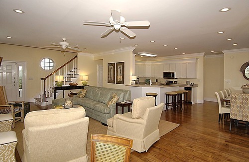 Murrells Inlet House | The Pinnacle, Oceanfront 6 Bedroom, Private Hot Tub, Community Pool!