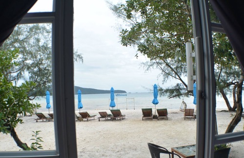 Koh Rong Sanloem Hotel | The Pipes Resort
