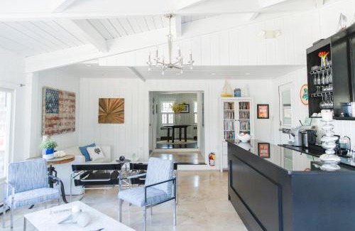 West Harwich Bed & Breakfast | The Platinum Pebble Boutique Inn - Adults Only Property