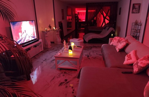 Laluque Apartment | The pleasure of the senses, a moment of escape