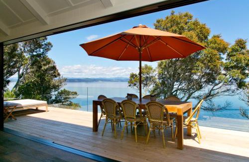 Acacia Bay House | The Point Luxury Villa