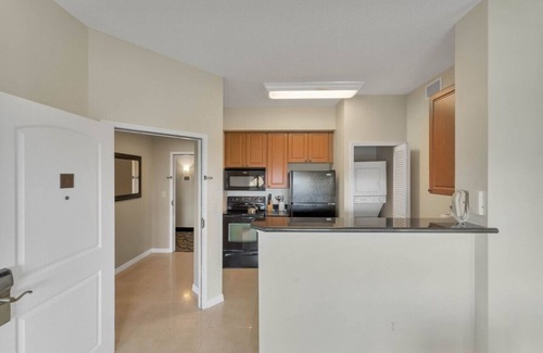 Florida Center Apartment | The Point · The Point, lux apartment, Close to Universal