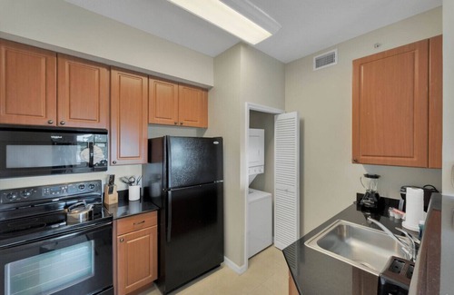 Florida Center Apartment | The Point · The Point, lux apartment, Close to Universal