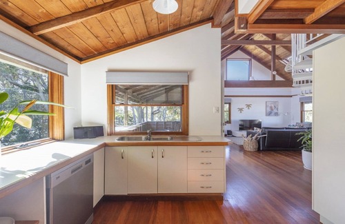 Angourie House | The Point Ultimate Beach House