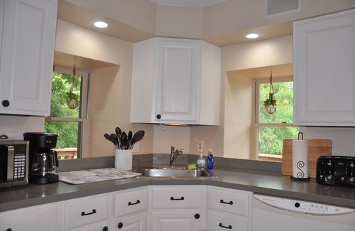 Middletown House | The Poplar Place at the foot of South Mountain!