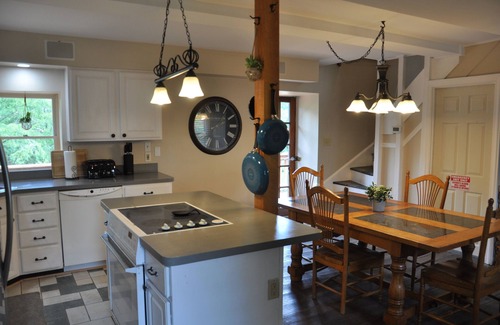 Middletown House | The Poplar Place at the foot of South Mountain!