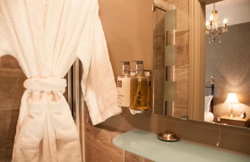 Thirsk Bed & Breakfast | The Poplars Rooms & Cottages