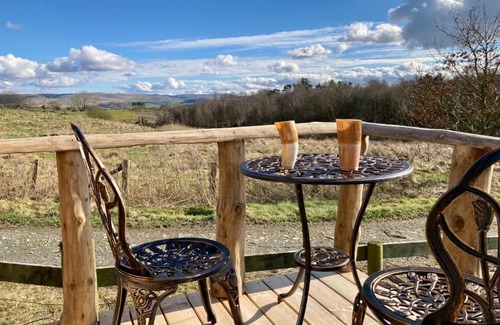 Bontnewydd Cabin | The Prancing Moose
