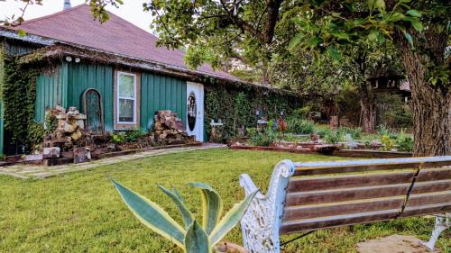 Oden House | The Prancing Pony Guest House at Edendell