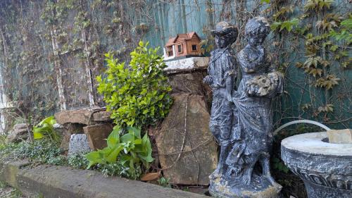 Oden House | The Prancing Pony Guest House at Edendell