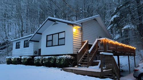 Prattsville House | The Pratt Rock House