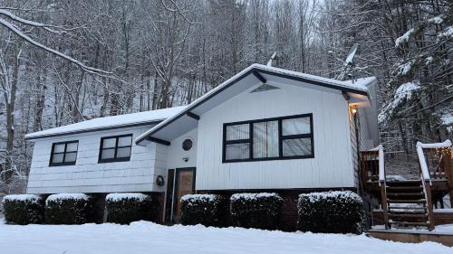 Prattsville House | The Pratt Rock House