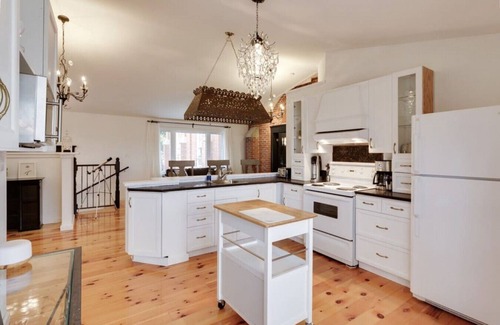 Rossmore House | The Prince Edward County Church