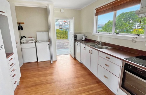 Whitianga House | The Publican's, Whitianga. BEST LOCATION Beach and Town at your doorstep