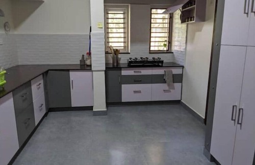 Sulthan Bathery House | The pulpally white villa, wayanad